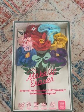 The Original MakeUp Eraser 7 Day Bouquet Set